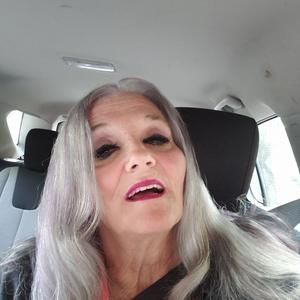 Meet your Posher, Connie